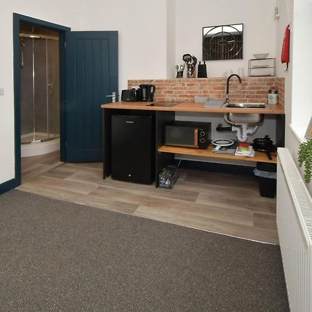 Stay At Shobnall Road Rooms And Studios Burton Eksteriør bilde