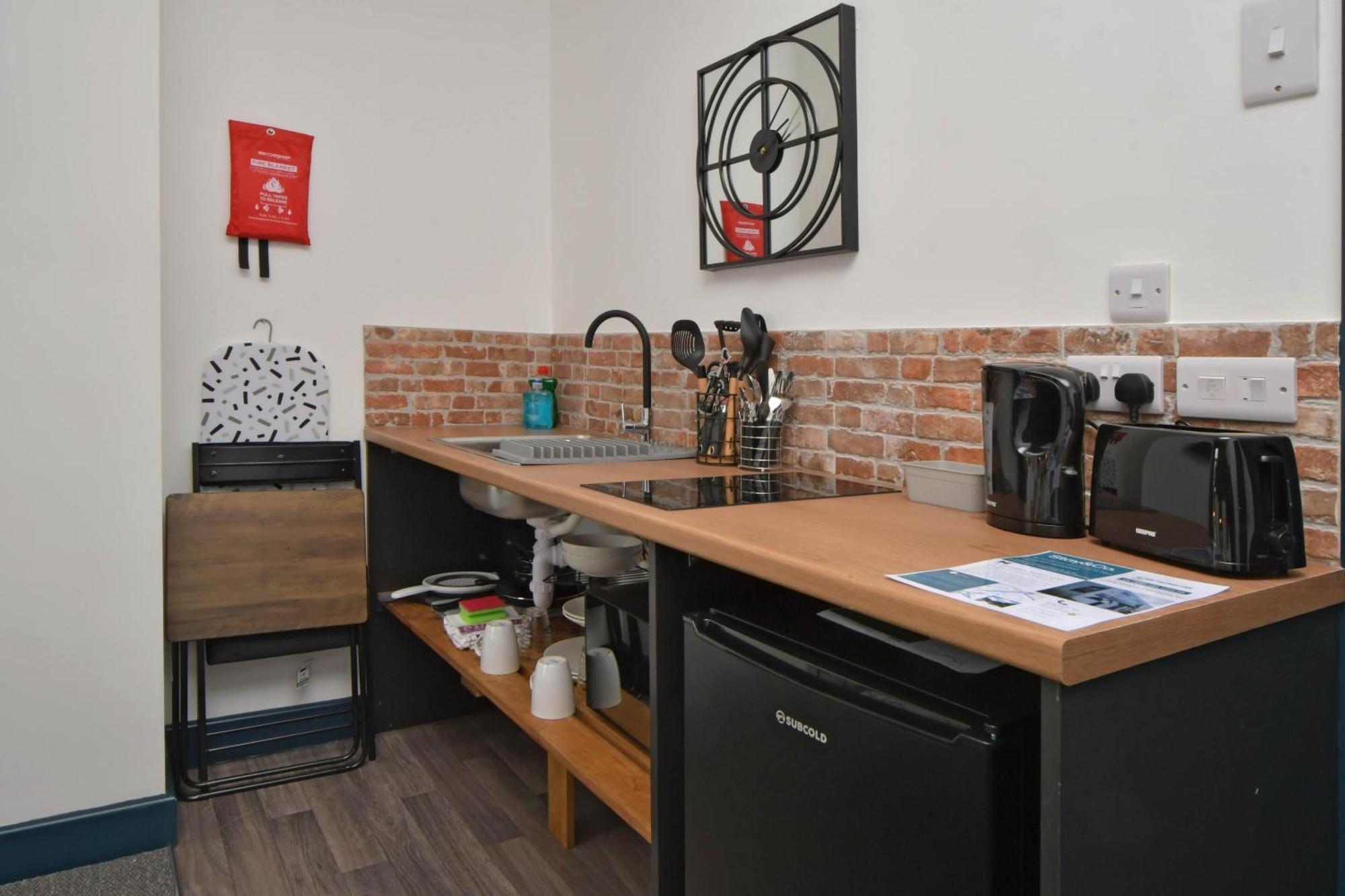 Stay At Shobnall Road Rooms And Studios Burton Eksteriør bilde